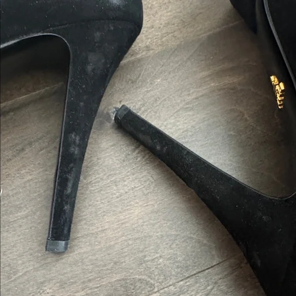 Gorgeous Prada Black Suede Platform Pumps - Picture 7 of 9